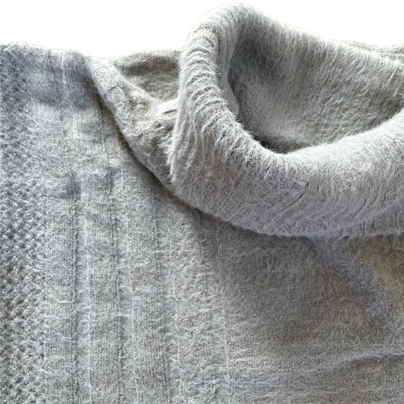 WOMENS GRAY LUREX KNITTED TURTLENECK PONCHO - OS - Picture 2 of 4